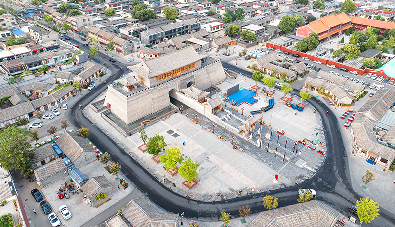 2022年9月8日，石家莊，航拍正定縣正定古城陽(yáng)和樓與正定歷史文化街。